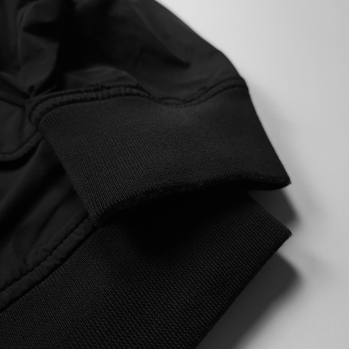 라코스테 자수로고 봄버 자켓 블랙 (XL) 상품이미지4