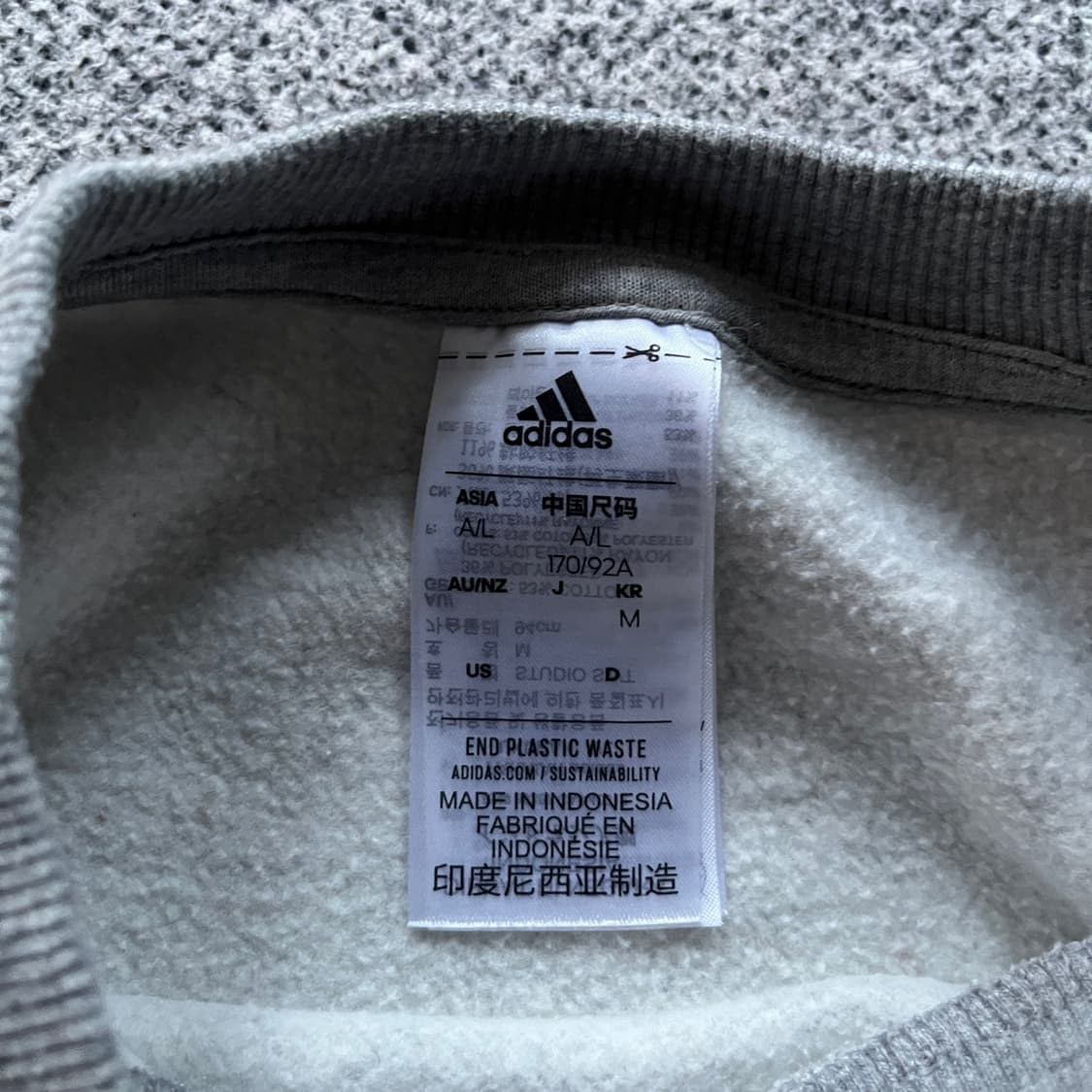 아디다스 맨투맨 상품이미지3
