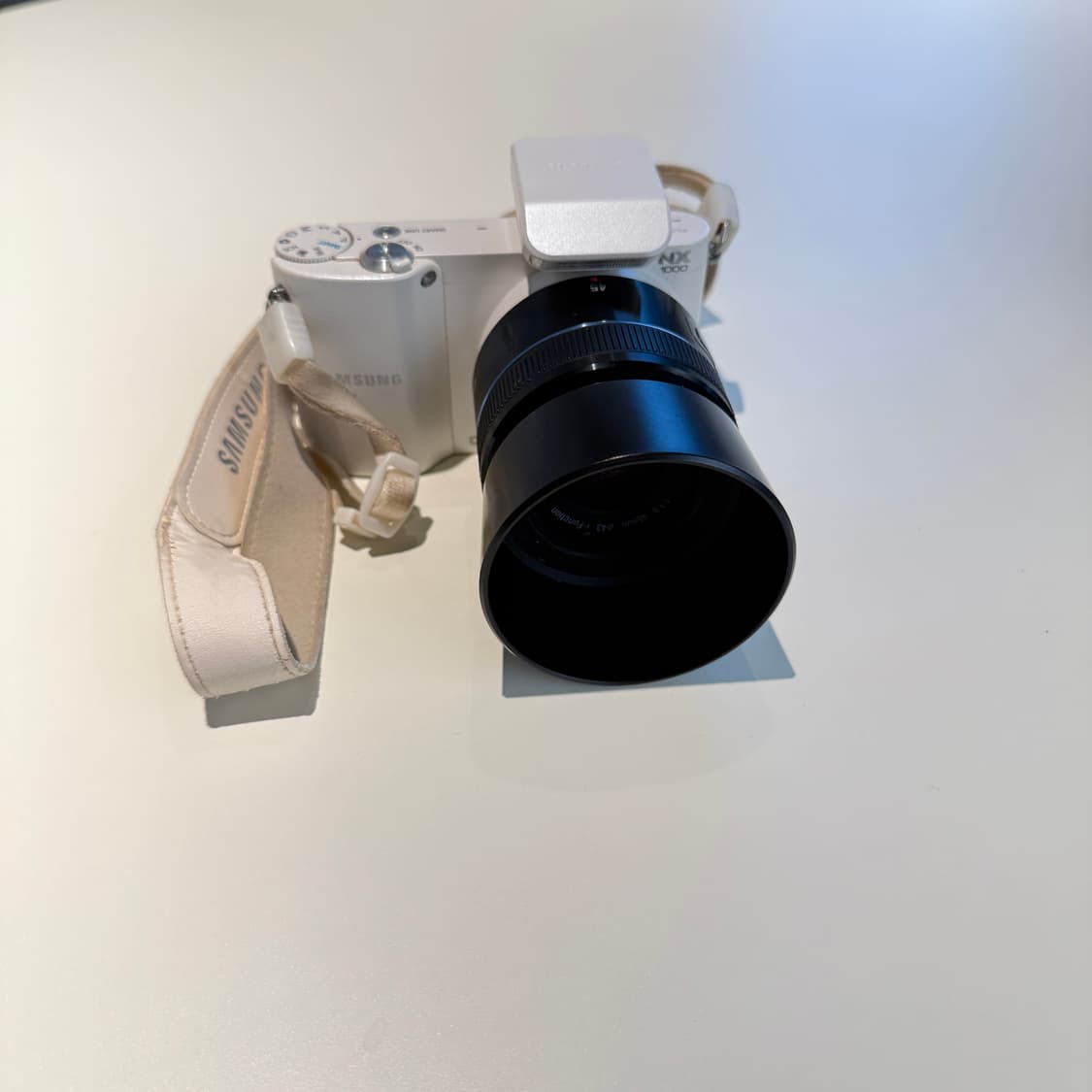 삼성 NX1000 미러리스 디카 화이트 20-50mm 렌즈 상품이미지2