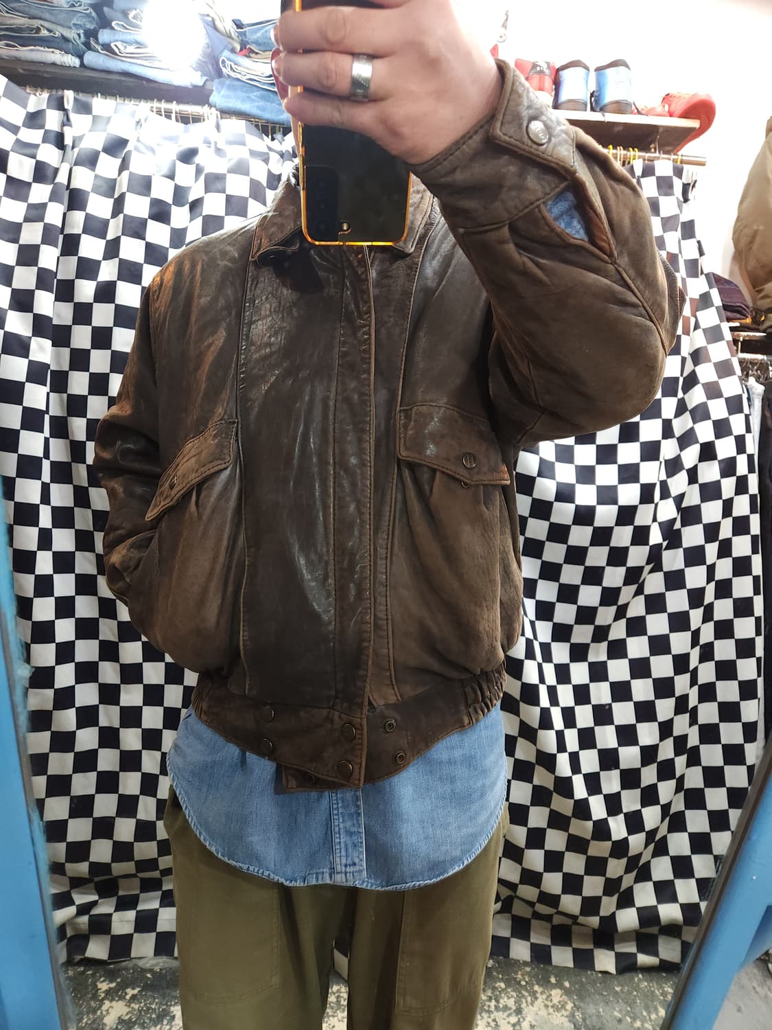 olip 양가죽 항공 봄버 자켓
 상품이미지9