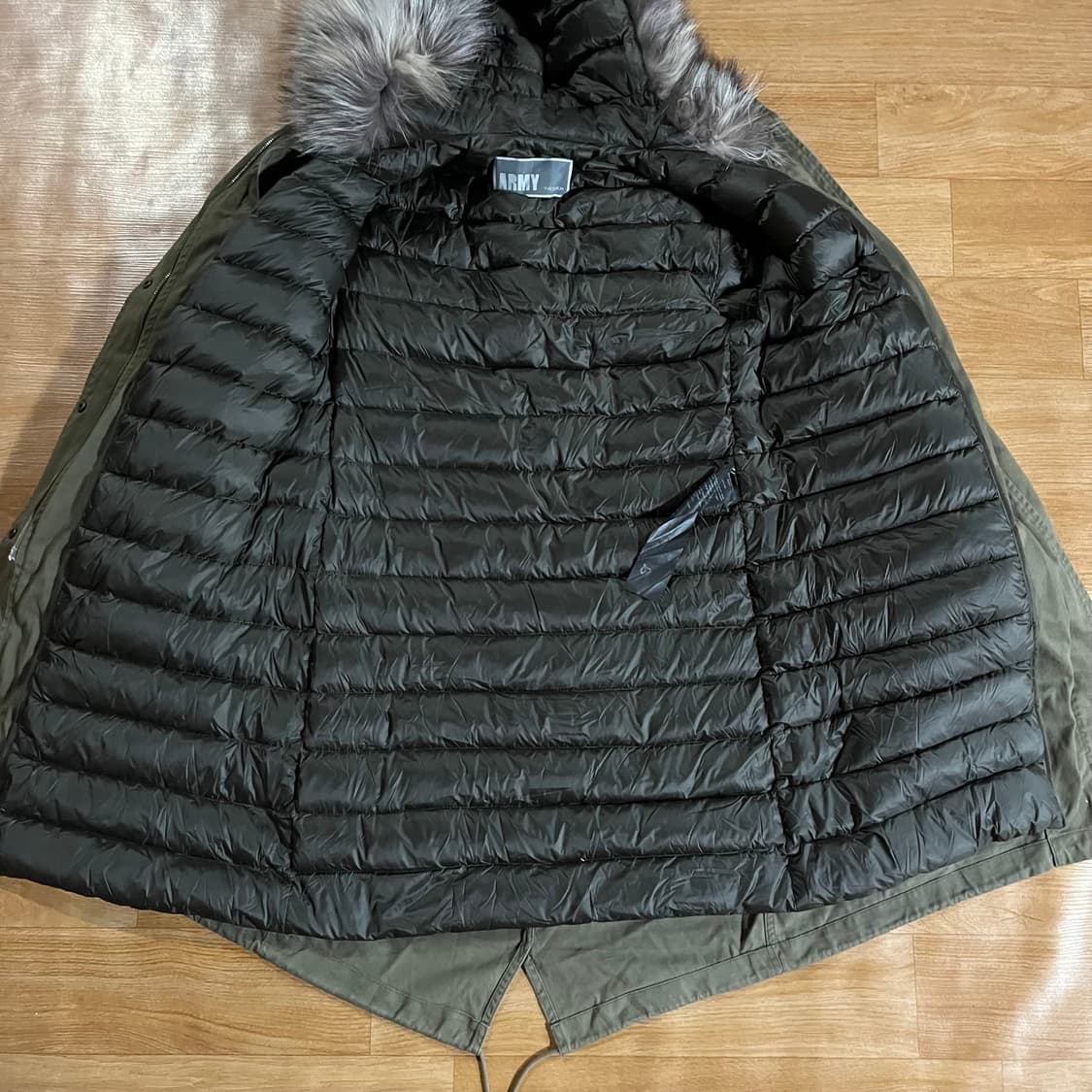 [여55-66] 이브살로몬 아미 폭스퍼 야상패딩 상품이미지9