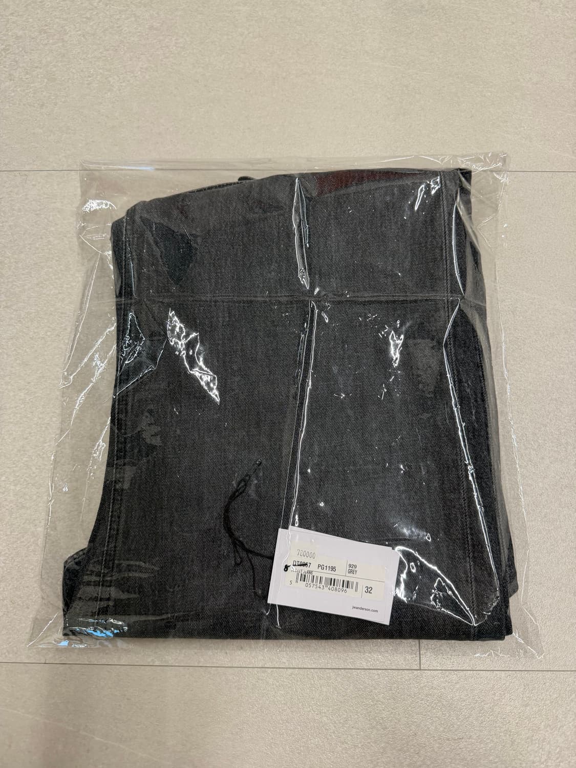 Jw 앤더슨 디스트레스드 버켓 진 팬츠 상품이미지8