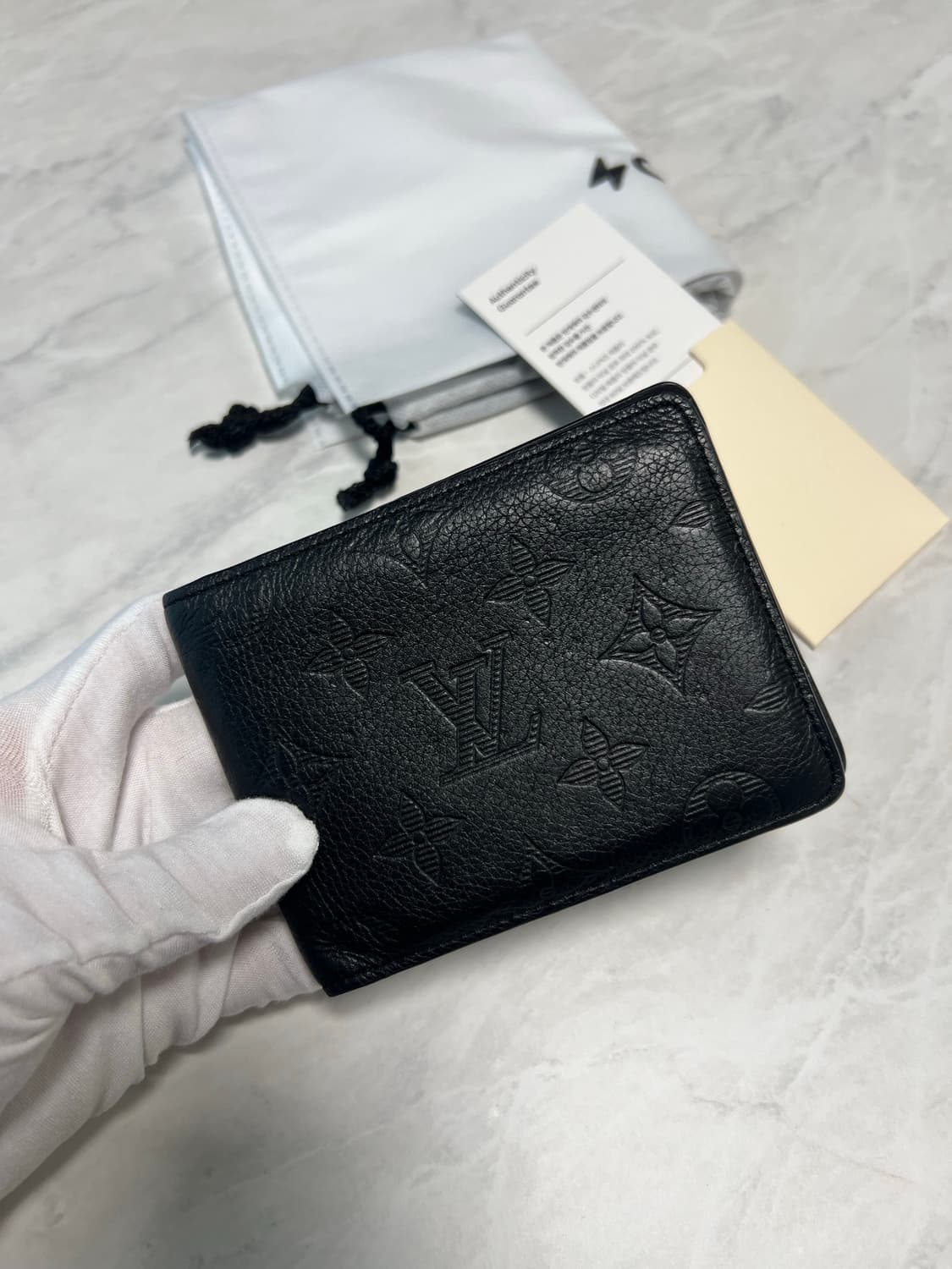 루이비통 모노그램 쉐도우 멀티플 월렛 반지갑 상품이미지1