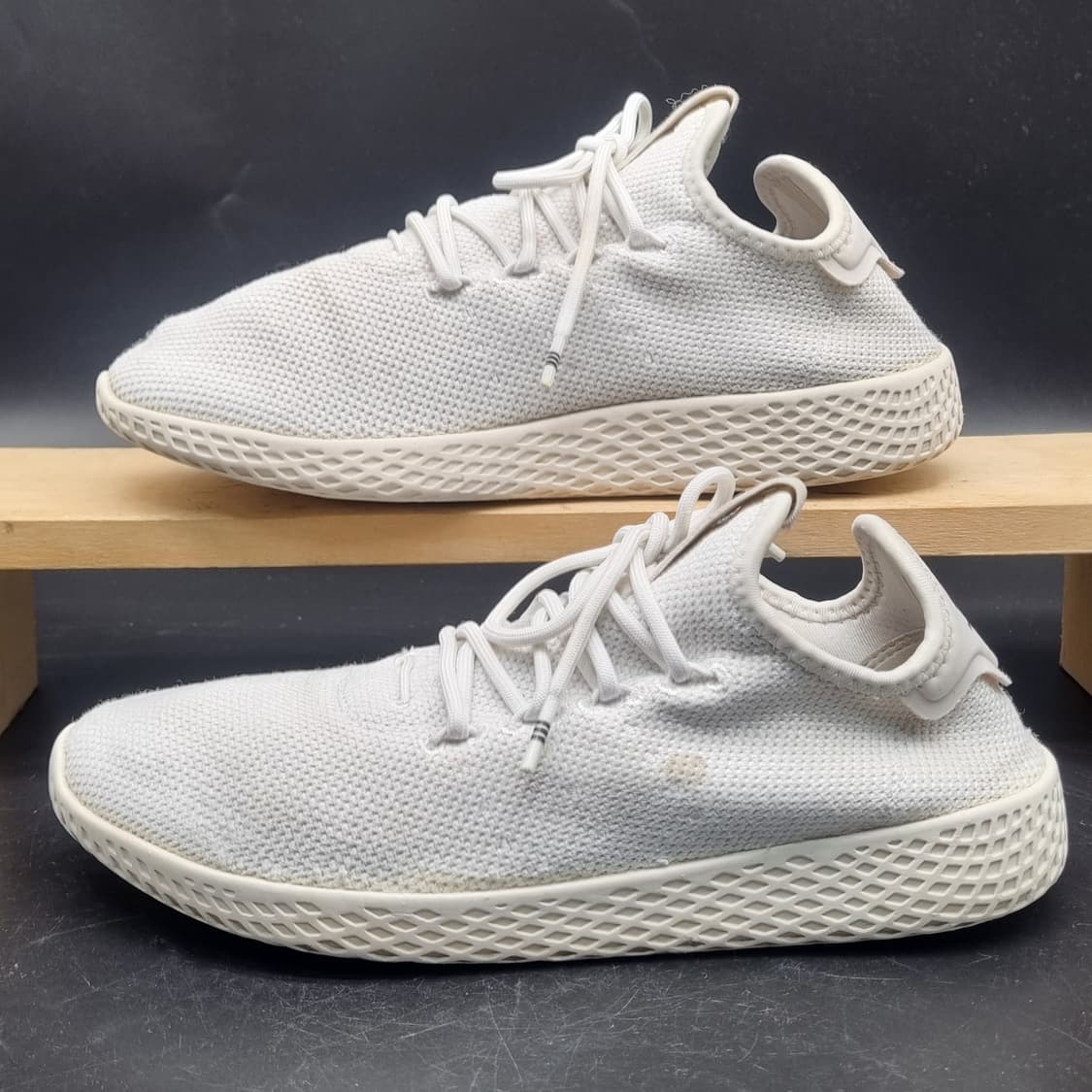 아디다스 퍼렐윌리엄스 여성운동화240  상품이미지1