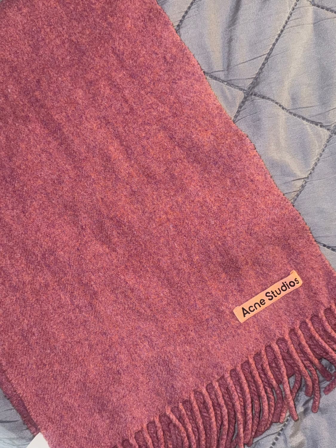 아크네스튜디오 머플러 상품이미지3