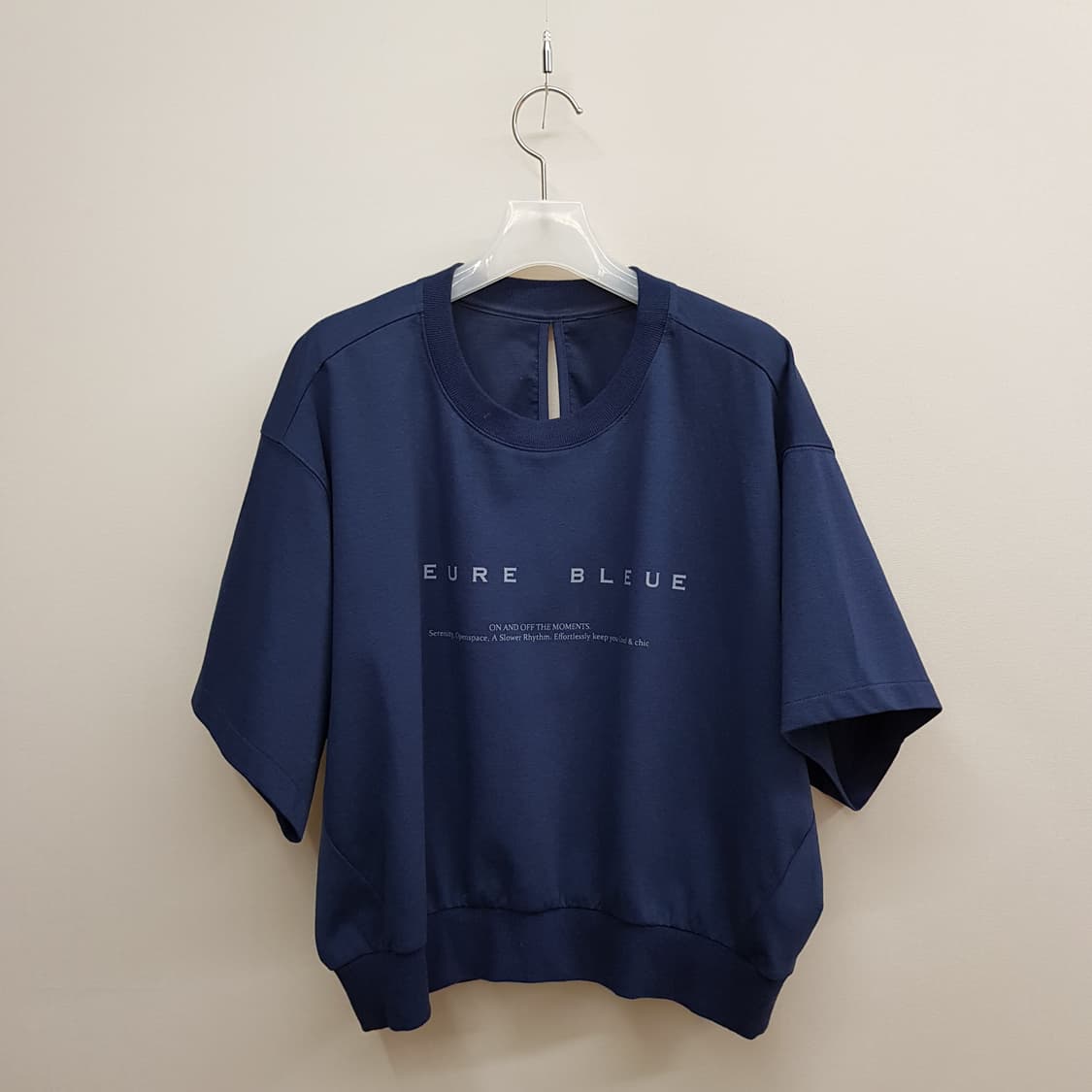 한섬 시스템 2023 레터링 크롭 반팔 스웻셔츠 F사이즈 상품이미지1