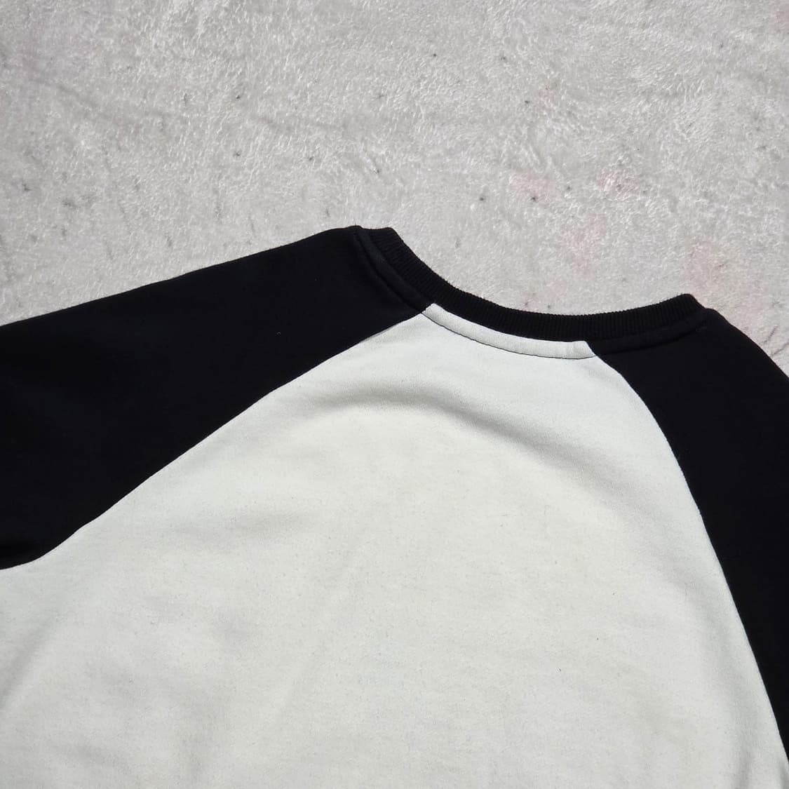 NBA 블랙 화이트 배색 맨투맨 상품이미지5