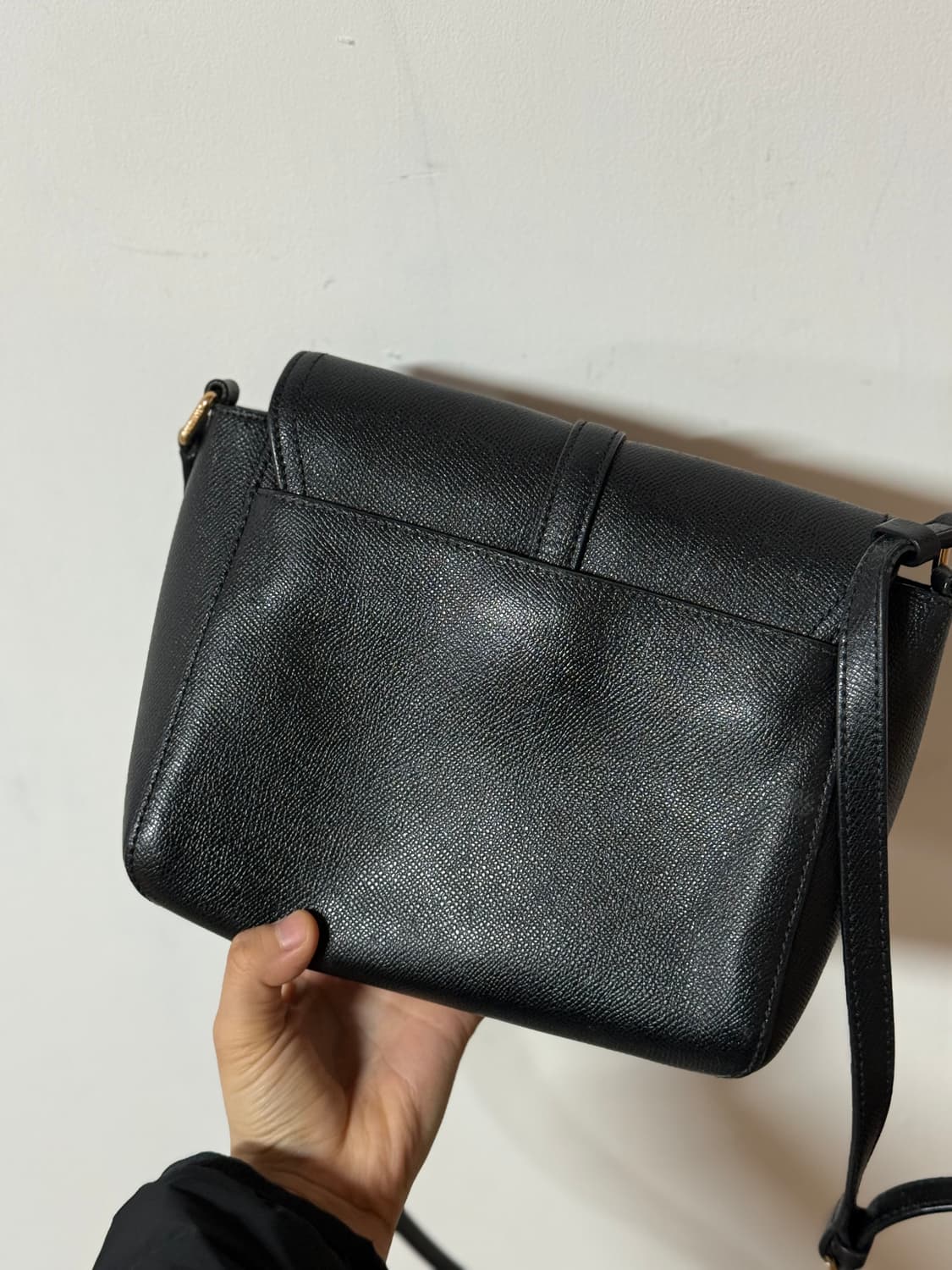 빈폴 클래식 미니 크로스백 블랙 레더 상품이미지4