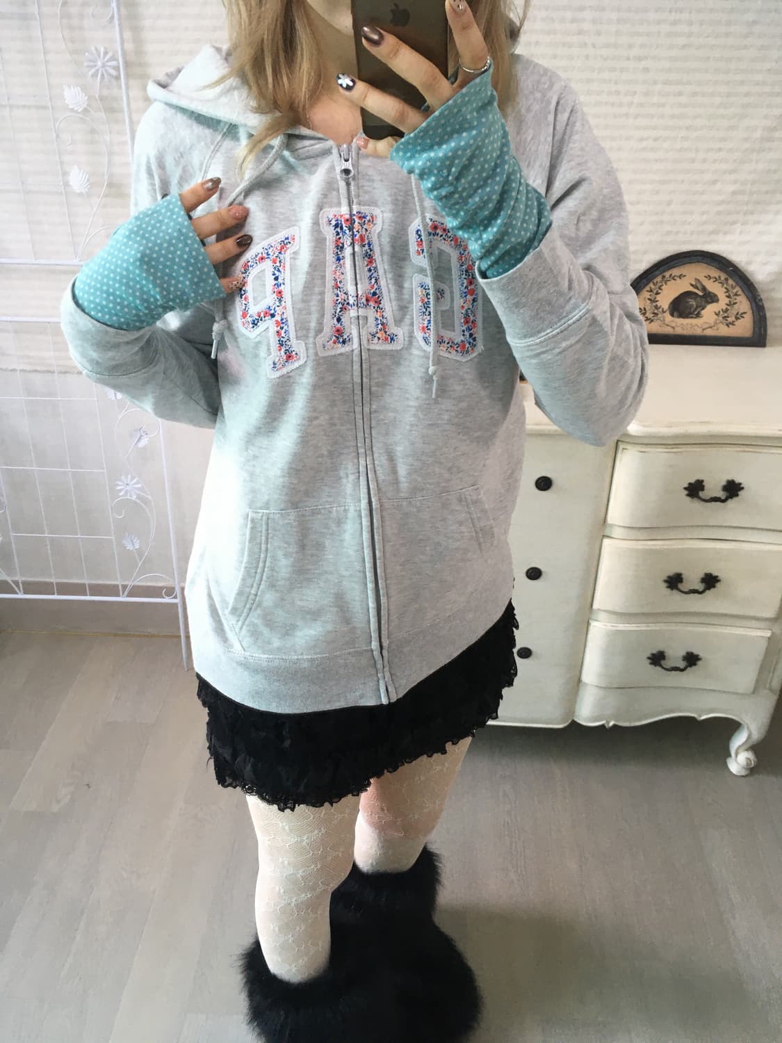 갭 플라워 로고 후드집업 그레이 gap 상품이미지3