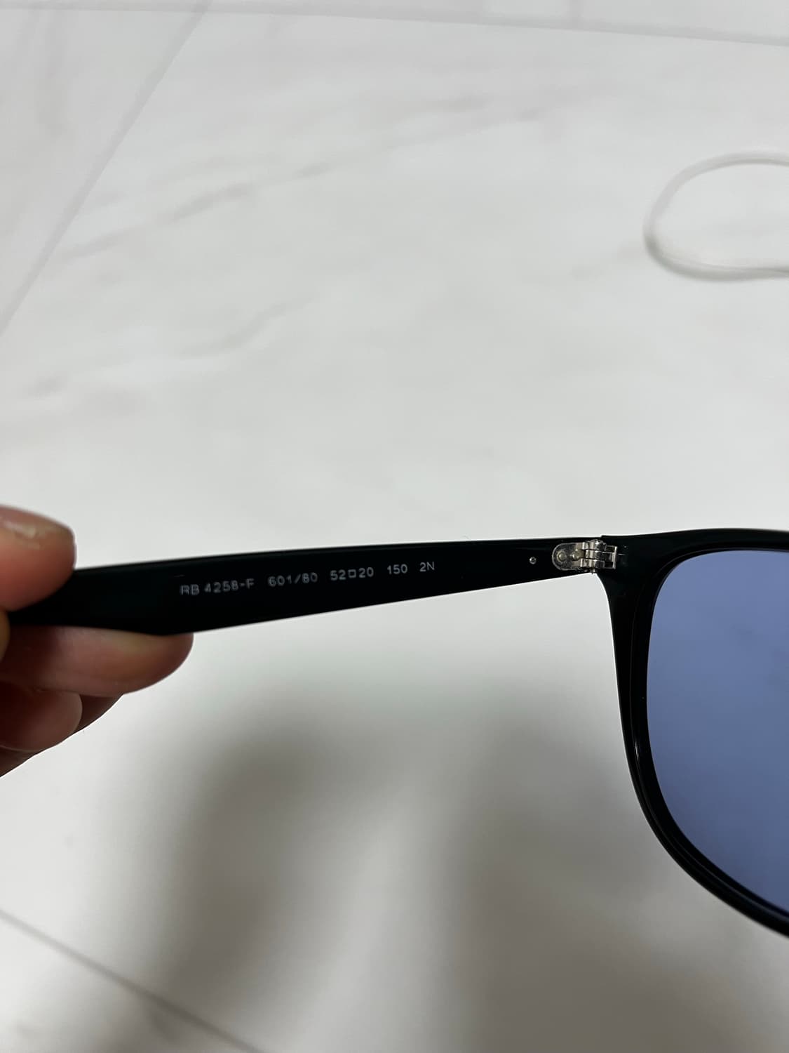 레이벤 (Rayban) 선글라스 (무도수 파란렌즈) 상품이미지3