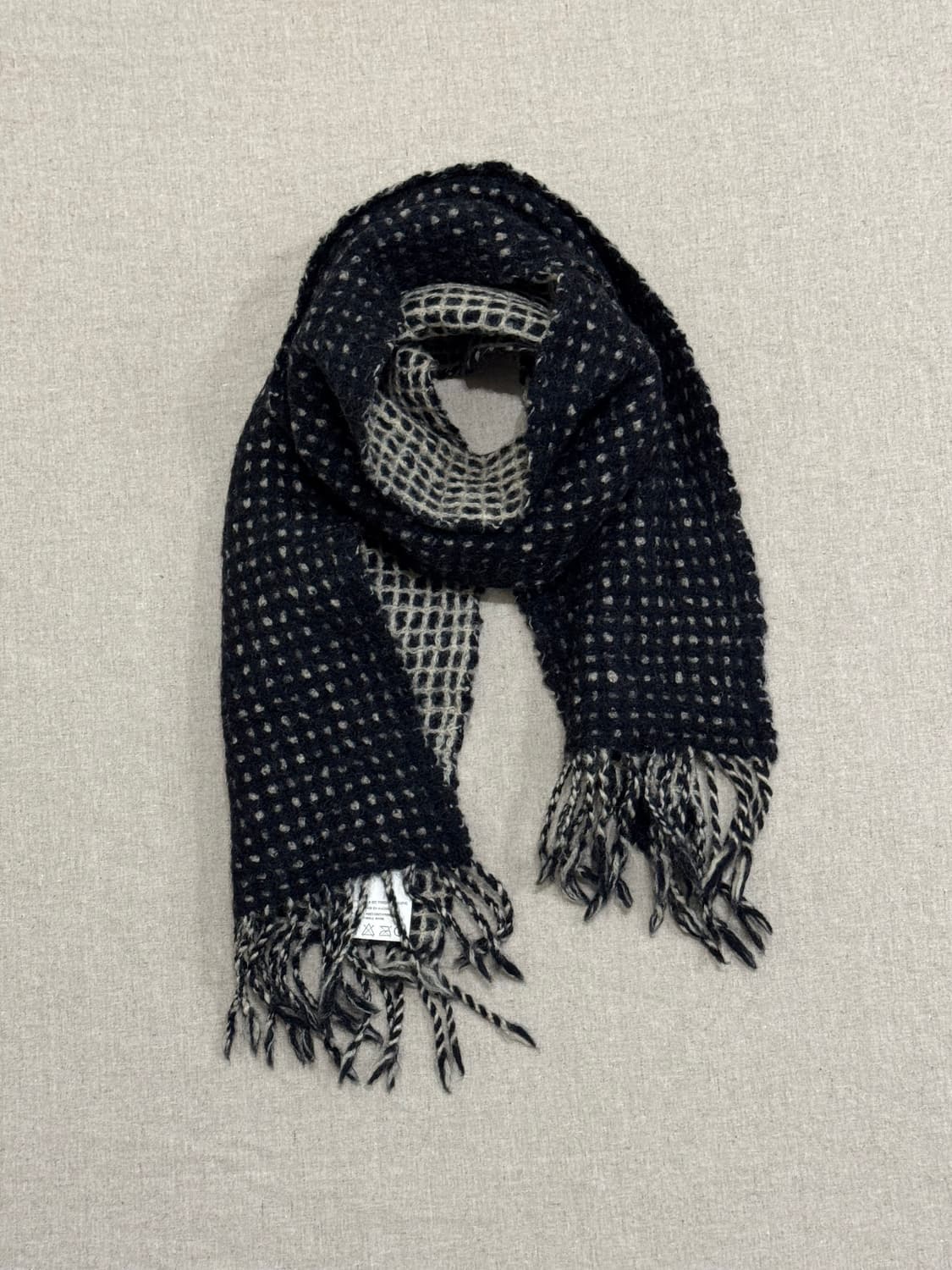 요지야마모토 00s 울 네트 머플러 상품이미지1