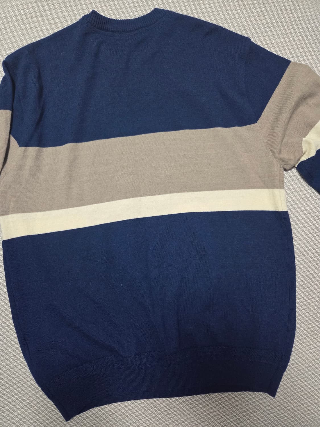 말본 니트 팝니다 상품이미지5