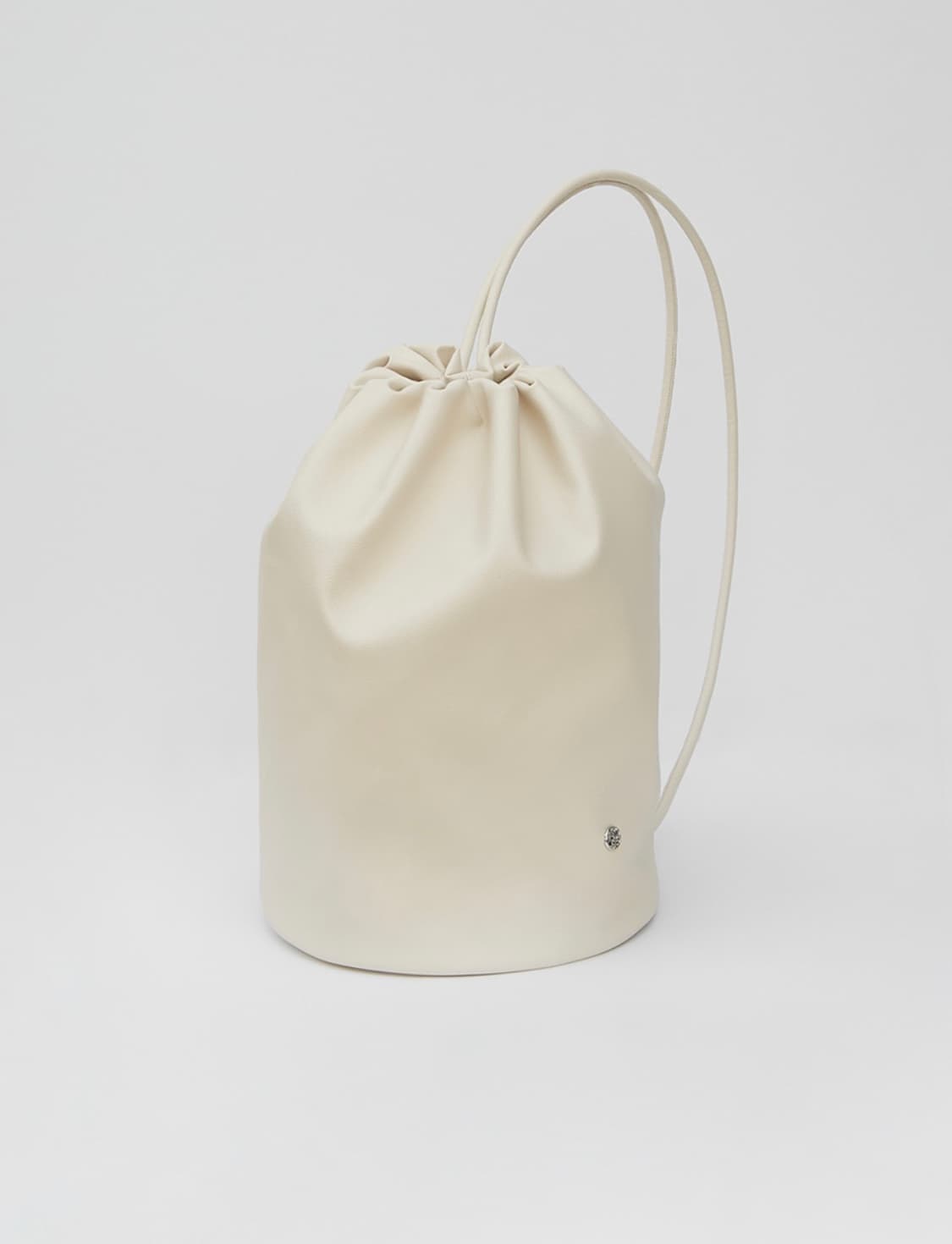 새상품) 로우타이드 가방 CYLINDER BAG 아이보리 상품이미지5
