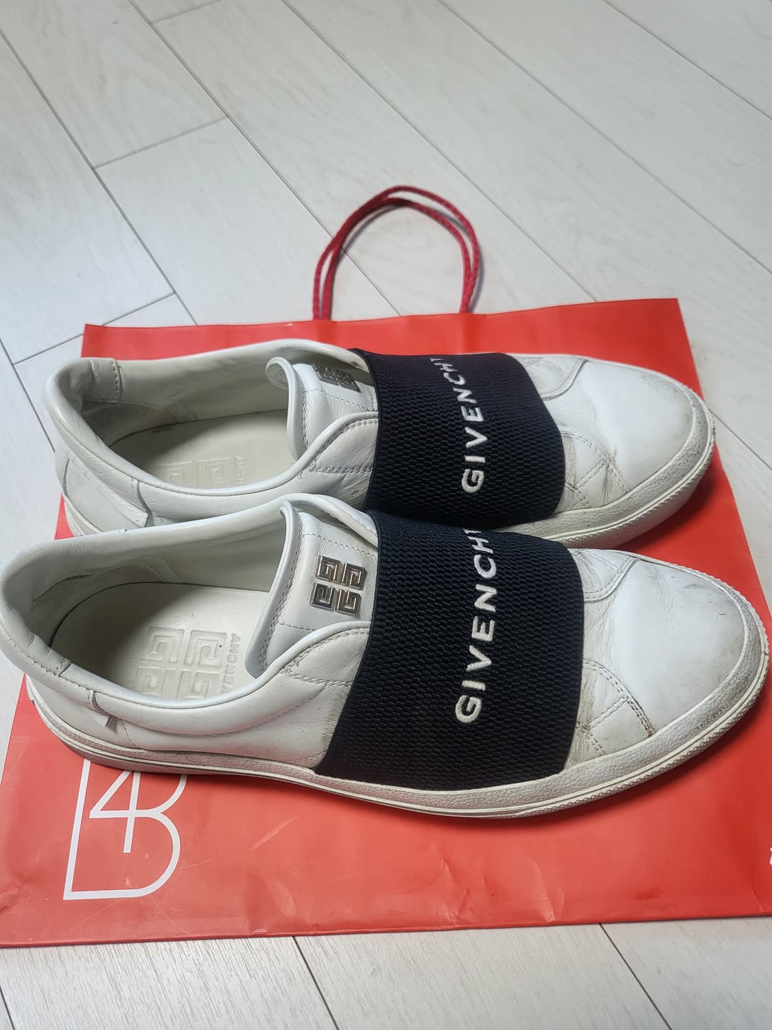 지방시 스니커즈 상품이미지2