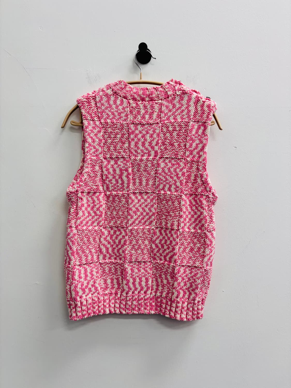 가니(GANNI) 블록 체크 로고 니트 베스트 핑크 상품이미지4