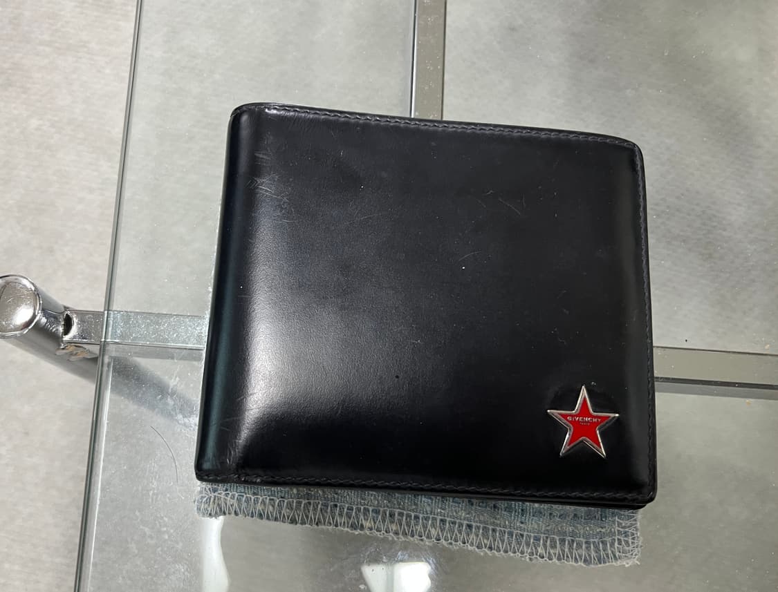 지방시 반지갑 상품이미지1