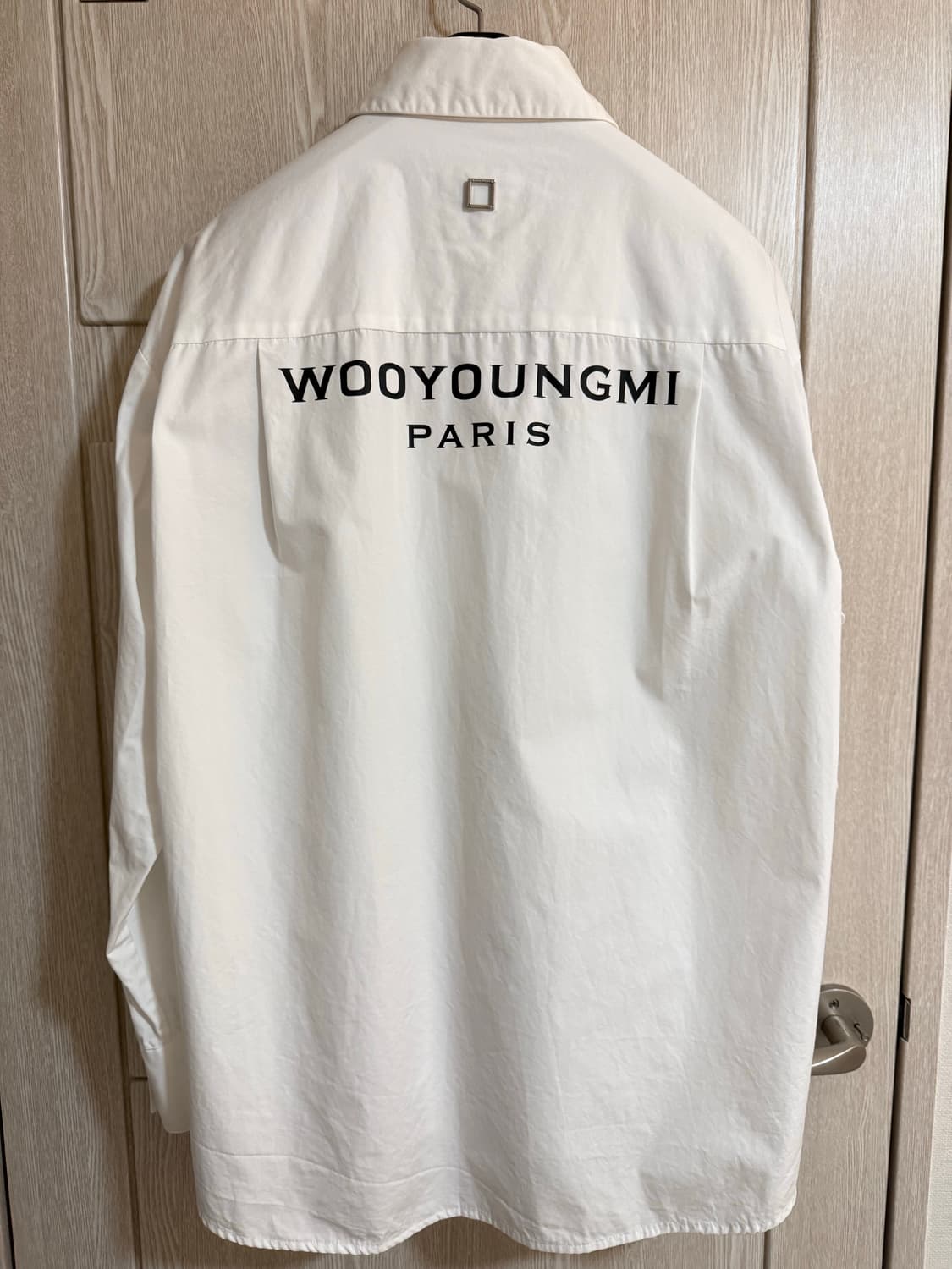 우영미 오버핏 백로고 셔츠 48. 상품이미지2