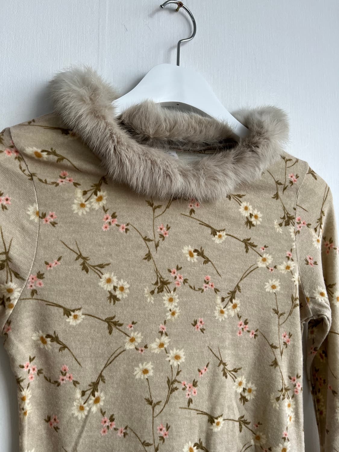 DINN TAN AISE 퍼 트리밍 긴팔  상품이미지2