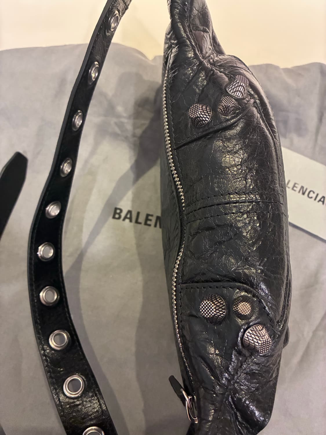 발렌시아가 르카골 벨트백 스몰 (새상품급) 상품이미지5