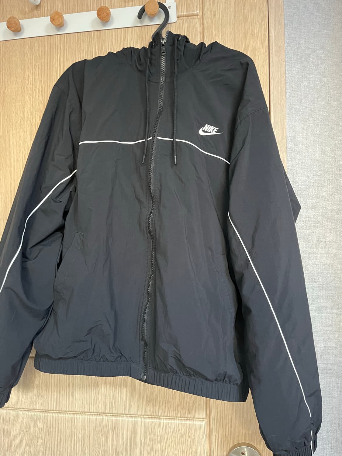 나이키 바람막이 상품이미지1