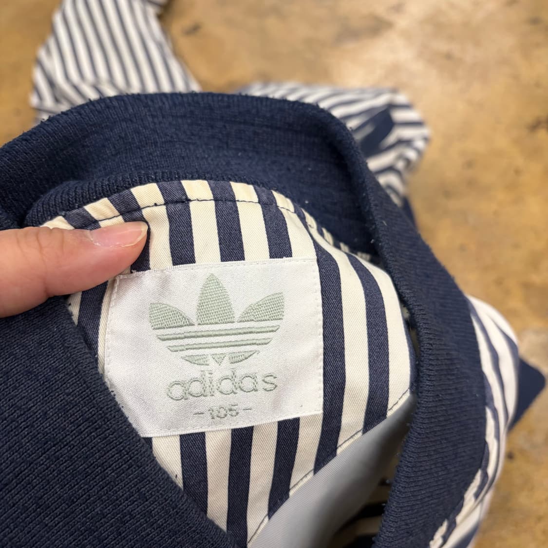 아디다스 네이비 스트라이프 자켓 105 상품이미지5