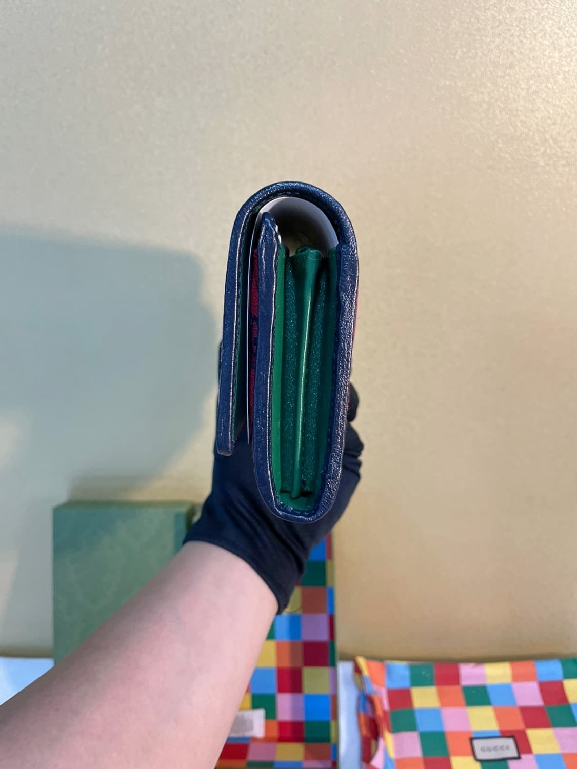 구찌 GG멀티컬러 핑크 플랩 장지갑 상품이미지4