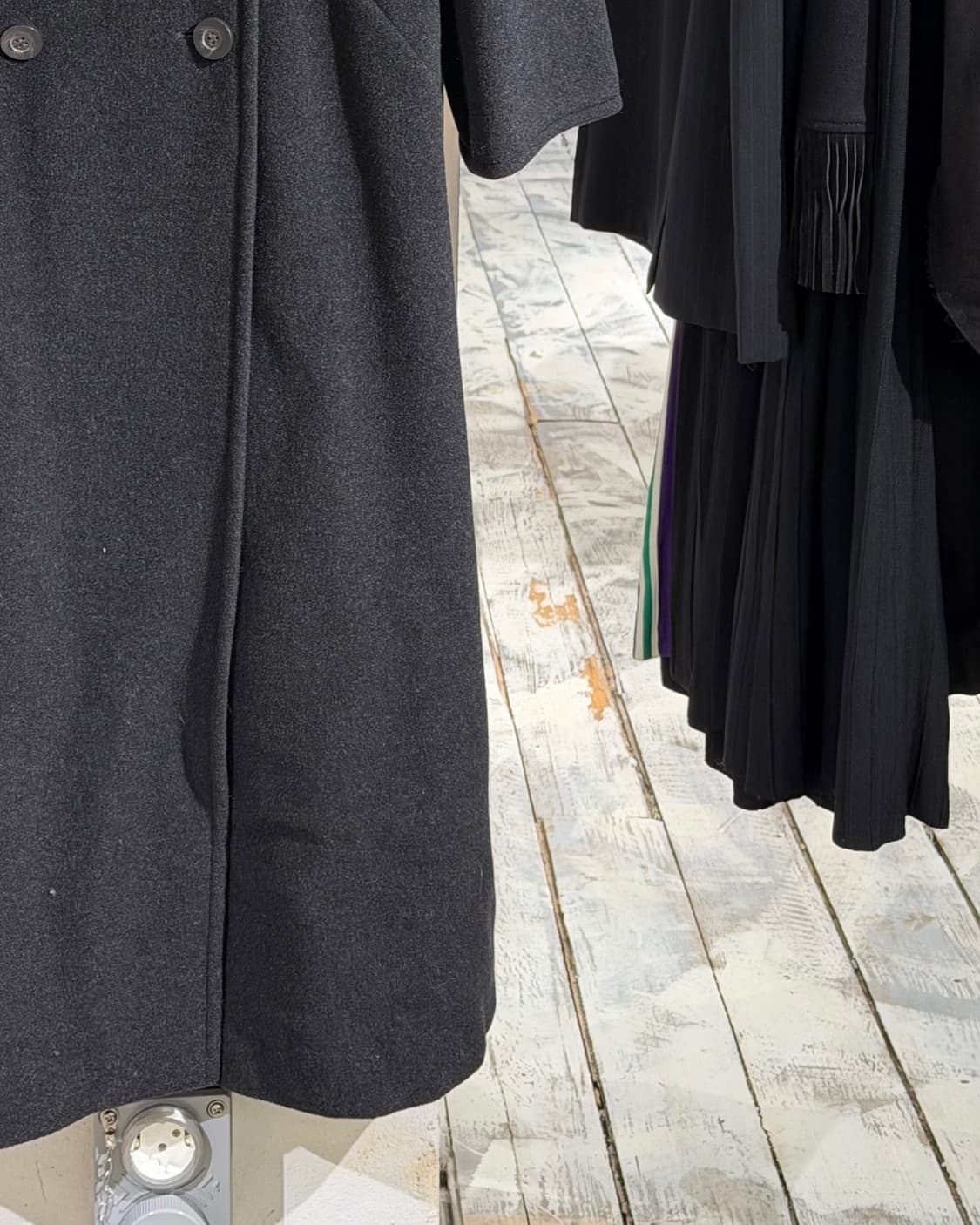 막스앤코 클래식 블랙 더블 브레스티드 롱 코트 상품이미지6