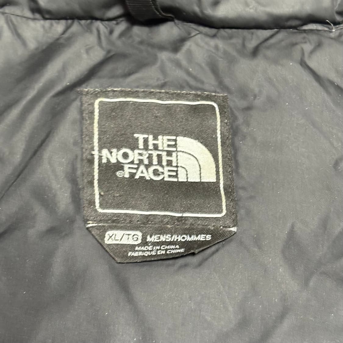The North Face 눕시 700 블랙 패딩 상품이미지3