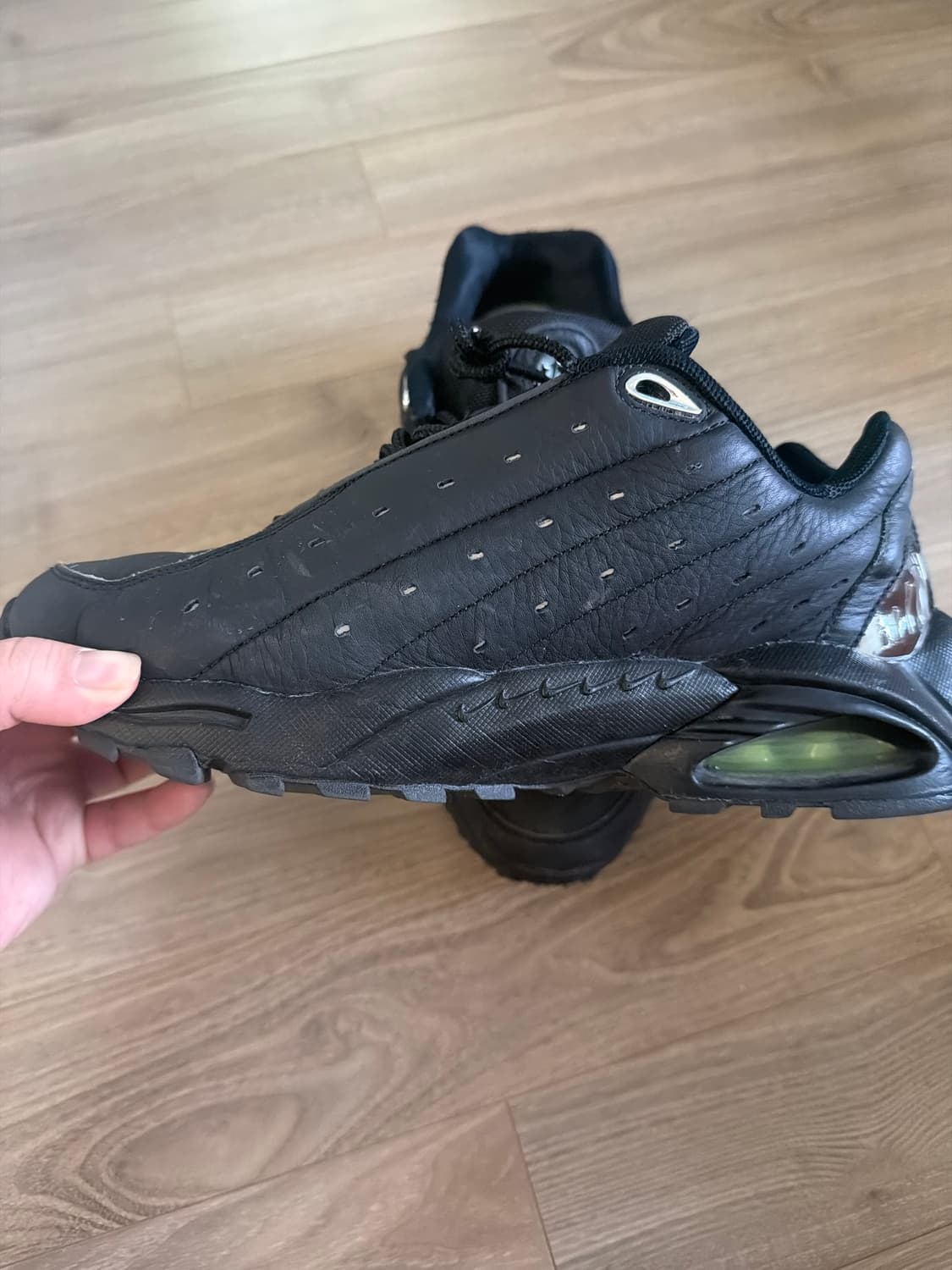 녹타 x 나이키 핫 스텝 에어 테라 트리플 블랙 상품이미지2