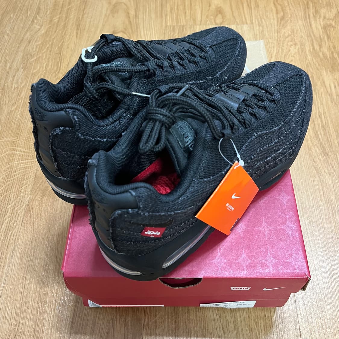 새상품/ 리바이스 나이키 에어맥스 95 블랙 데님 275 상품이미지2