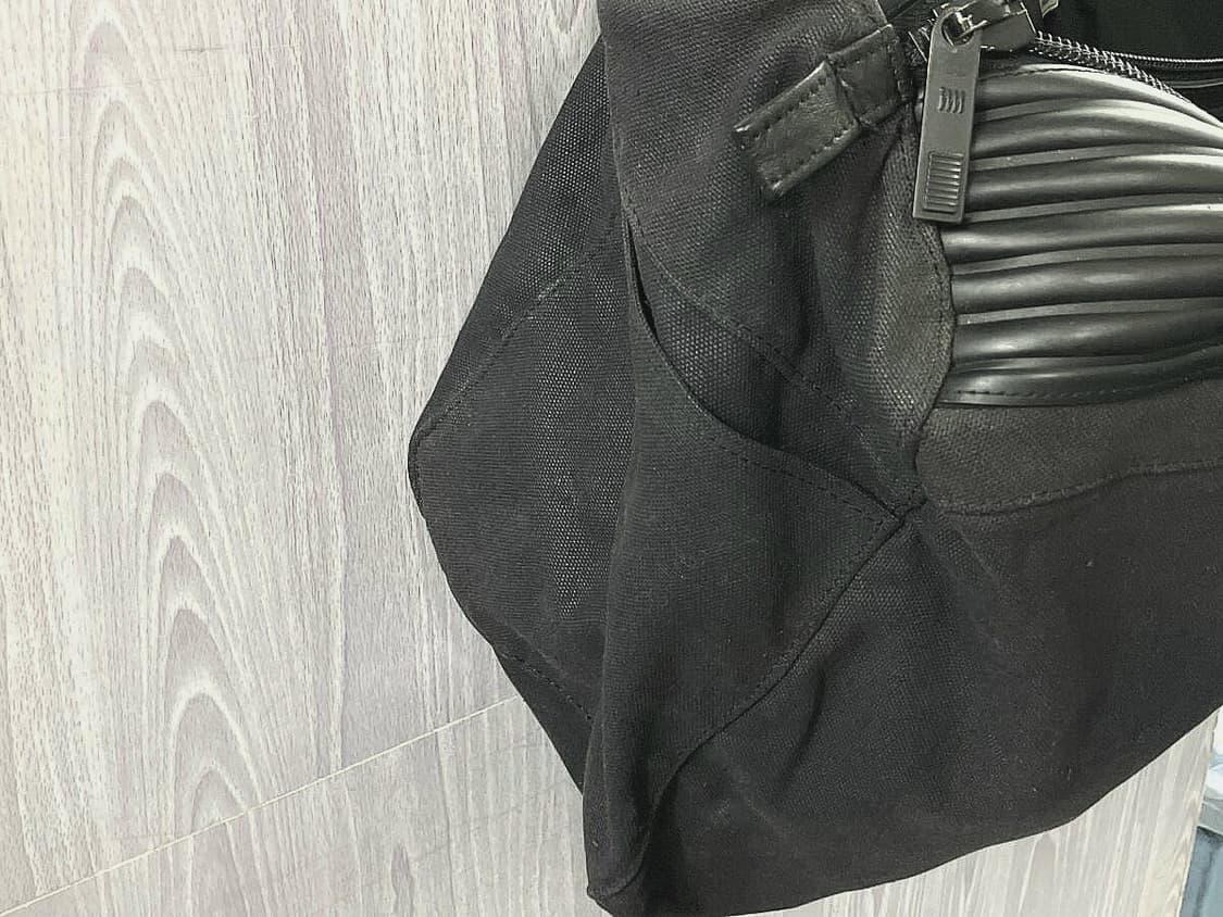 이세이미야케 아카이브 레더캔버스 보스톤백 상품이미지4