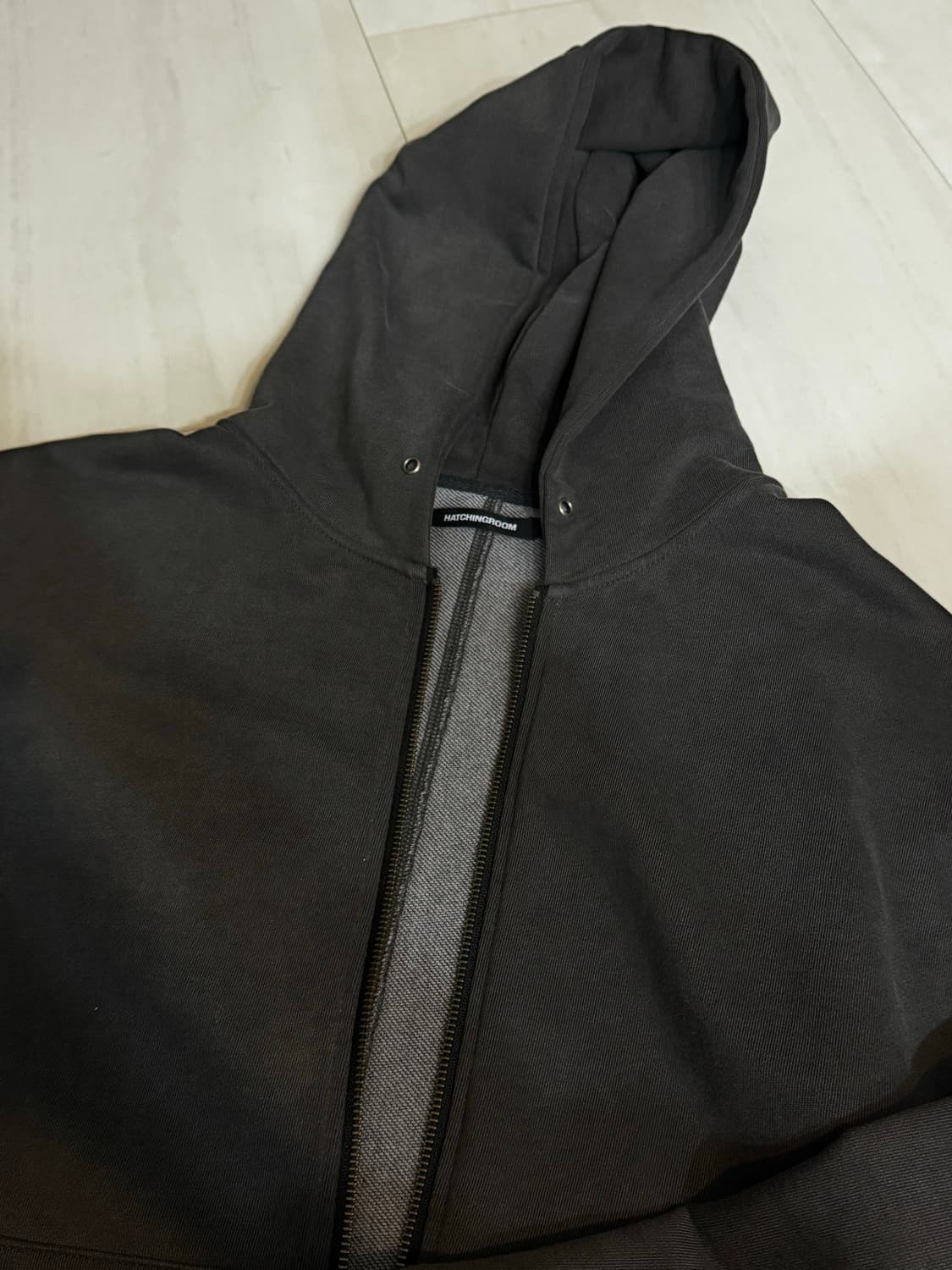 해칭룸 Boxer Zip Hoodie 상품이미지3