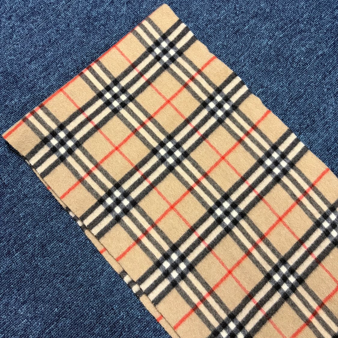 버버리 퓨어 캐시미어 머플러 상품이미지3