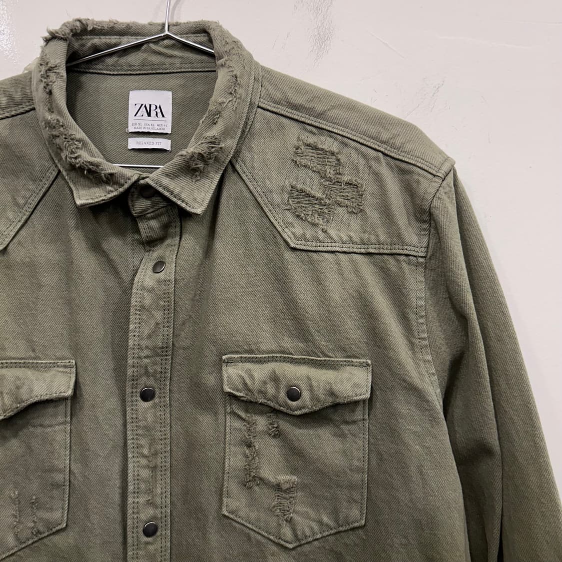 자라 릴렉스핏 데미지 스냅버튼 코튼 자켓 상품이미지1