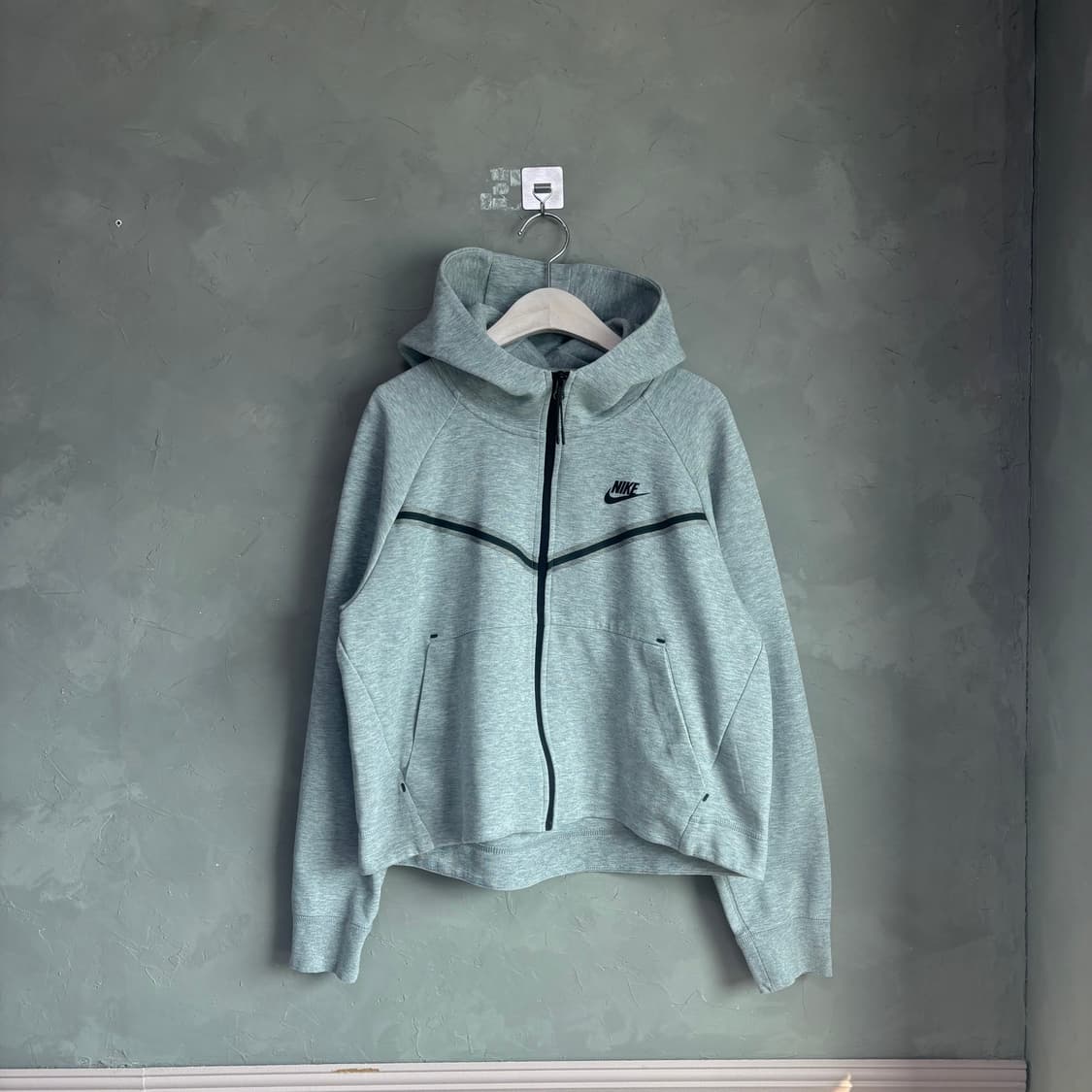 나이키 테크팩 우먼스 후드집업 그레이 상품이미지1