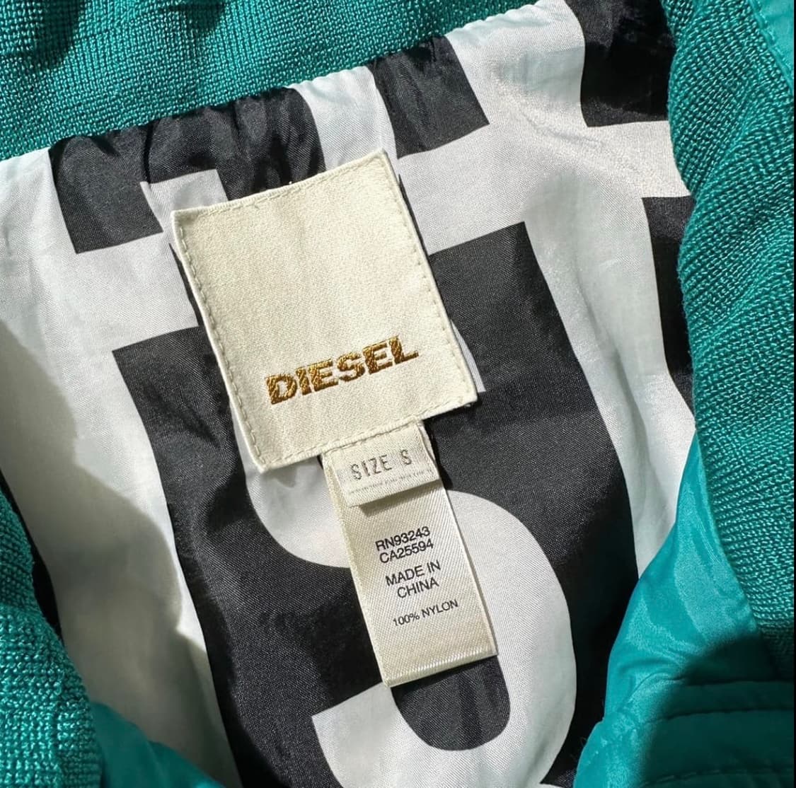 디젤 Y2K 구스다운 패딩 베스트  상품이미지8