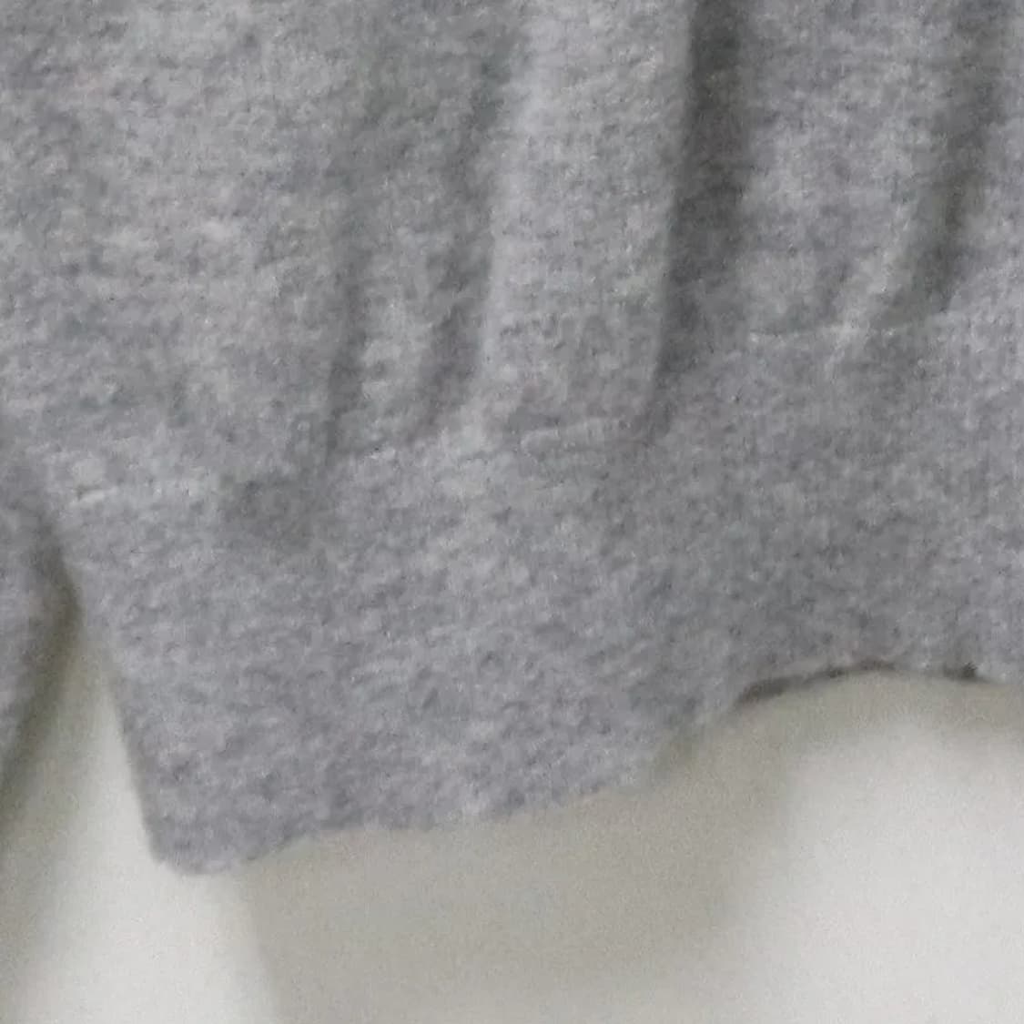 유니클로 캐시미어 그레이 니트 61385 상품이미지4