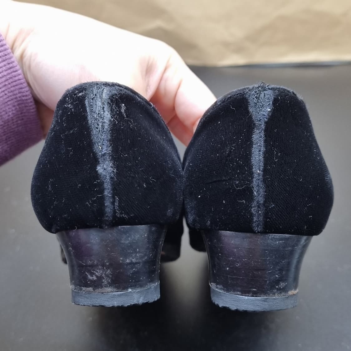 입생로랑 벨벳 펌프스 7.5 245 상품이미지4