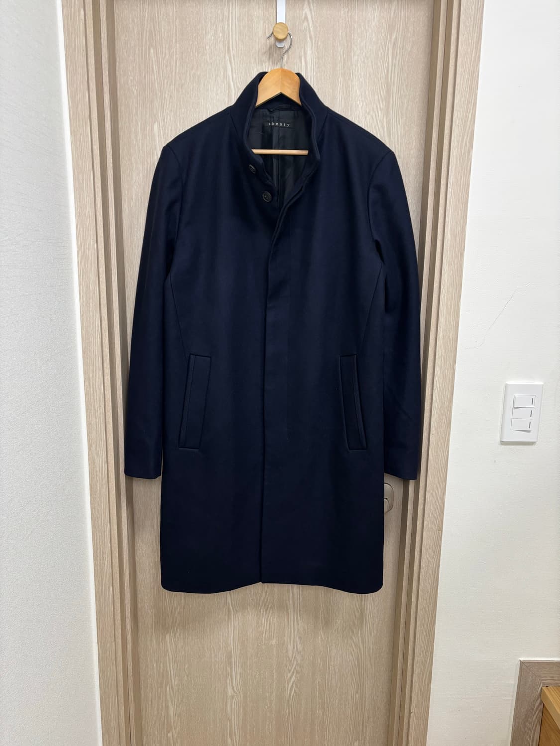 민트급)띠어리 울캐시미어 코트L/네이비 상품이미지1