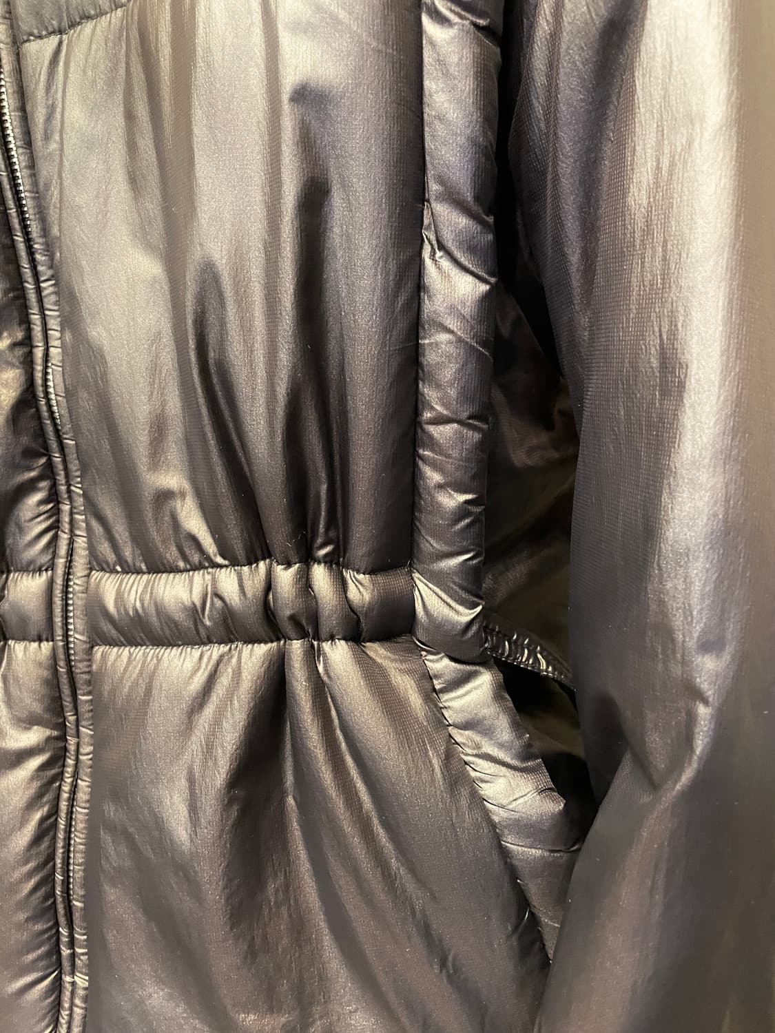 Ganni 백로고 퀼티즈 자수 하이넥 패딩 상품이미지5