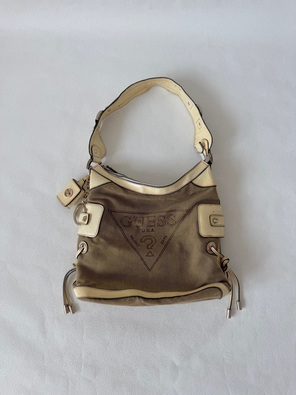 게스(GUESS) 숄더백 상품이미지1