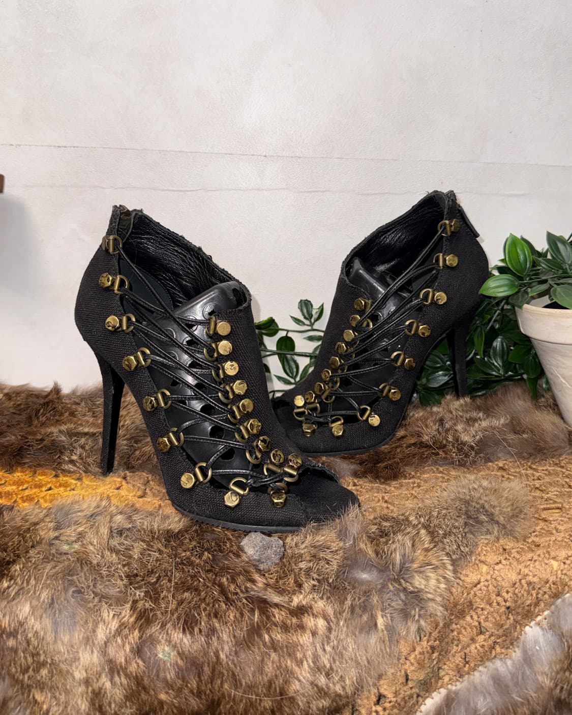 BALMAIN lace up sandal heels 상품이미지1