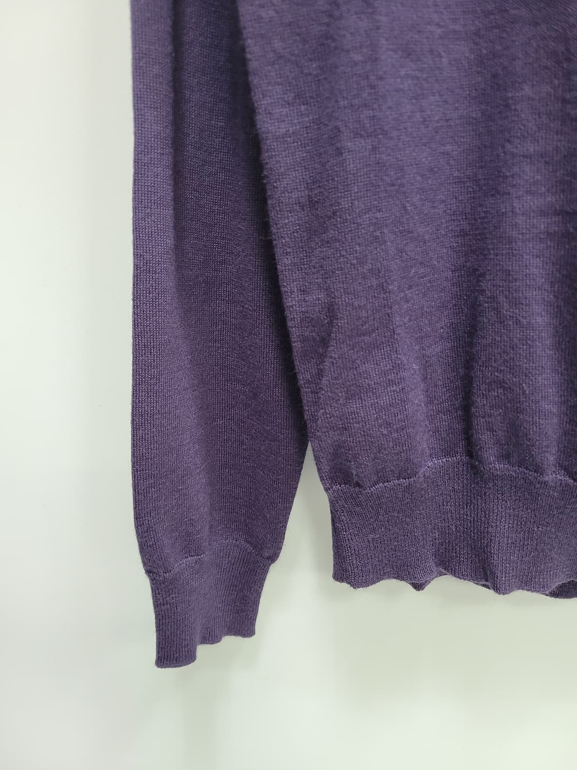 BOSS 휴고 보스 버진울 브이넥 니트/ 남 L 상품이미지5