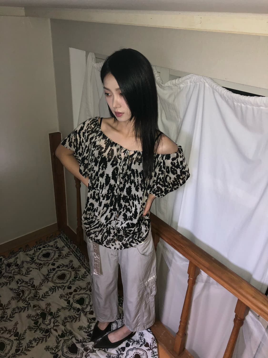 Calvin Klein / Sheer Leopard Blouse 상품이미지9
