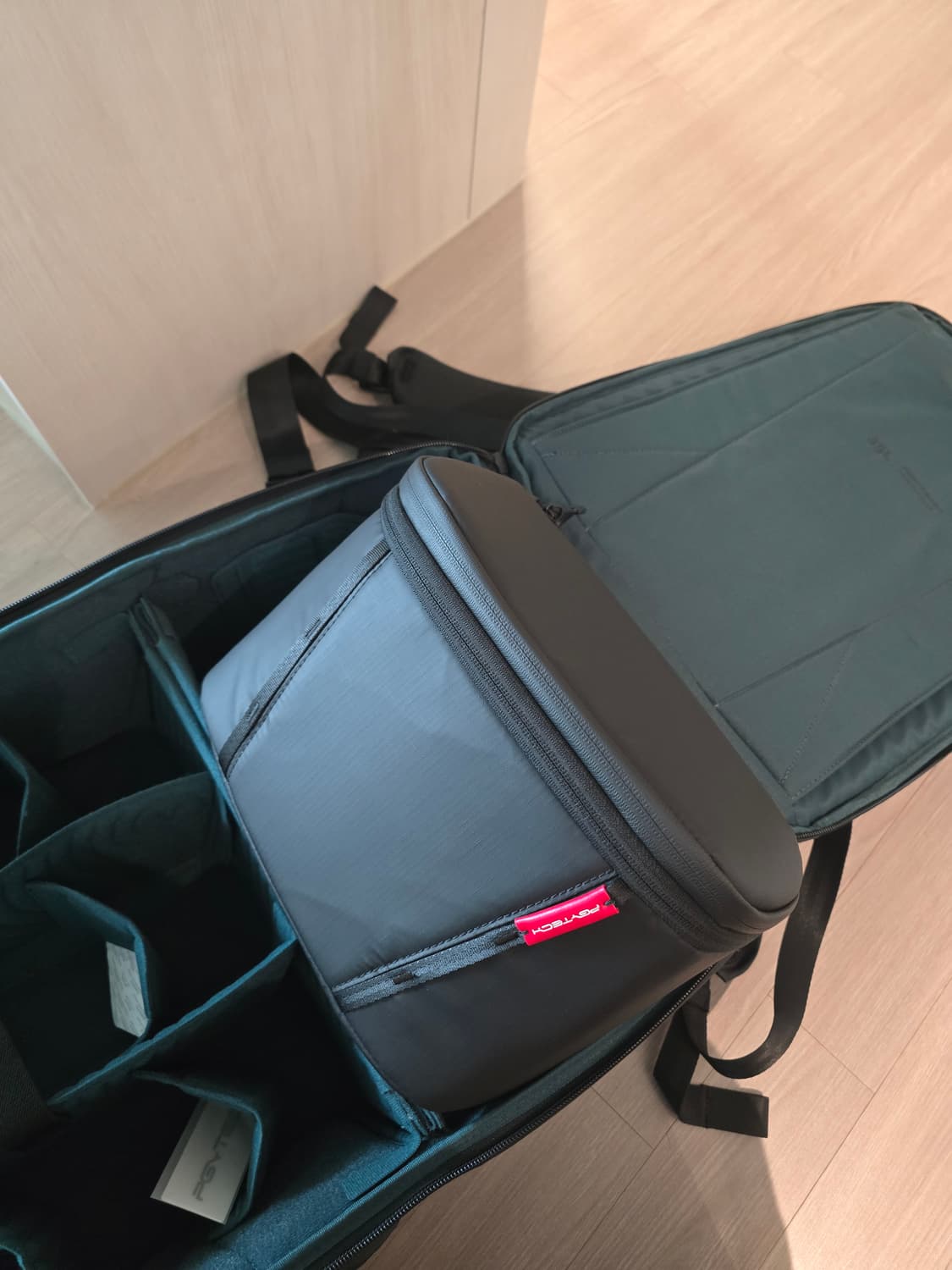 피지테크 원모2 카메라 가방 35L 판매합니다 상품이미지6