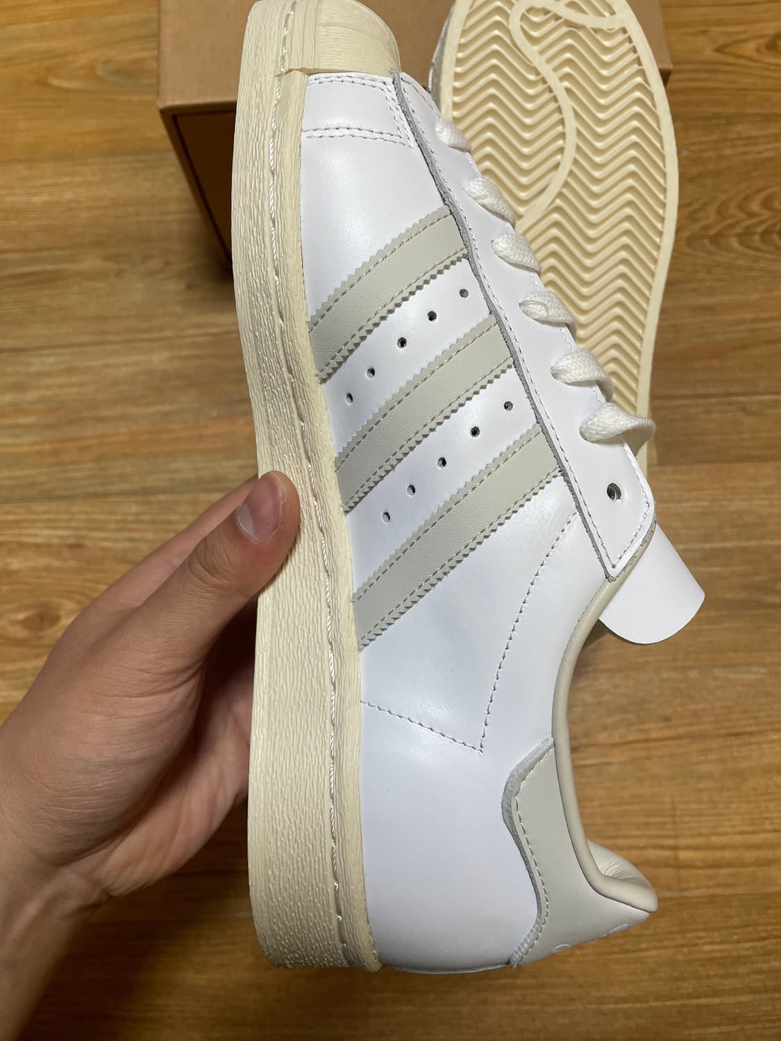 슈퍼스타82 새상품 (265mm) 상품이미지3