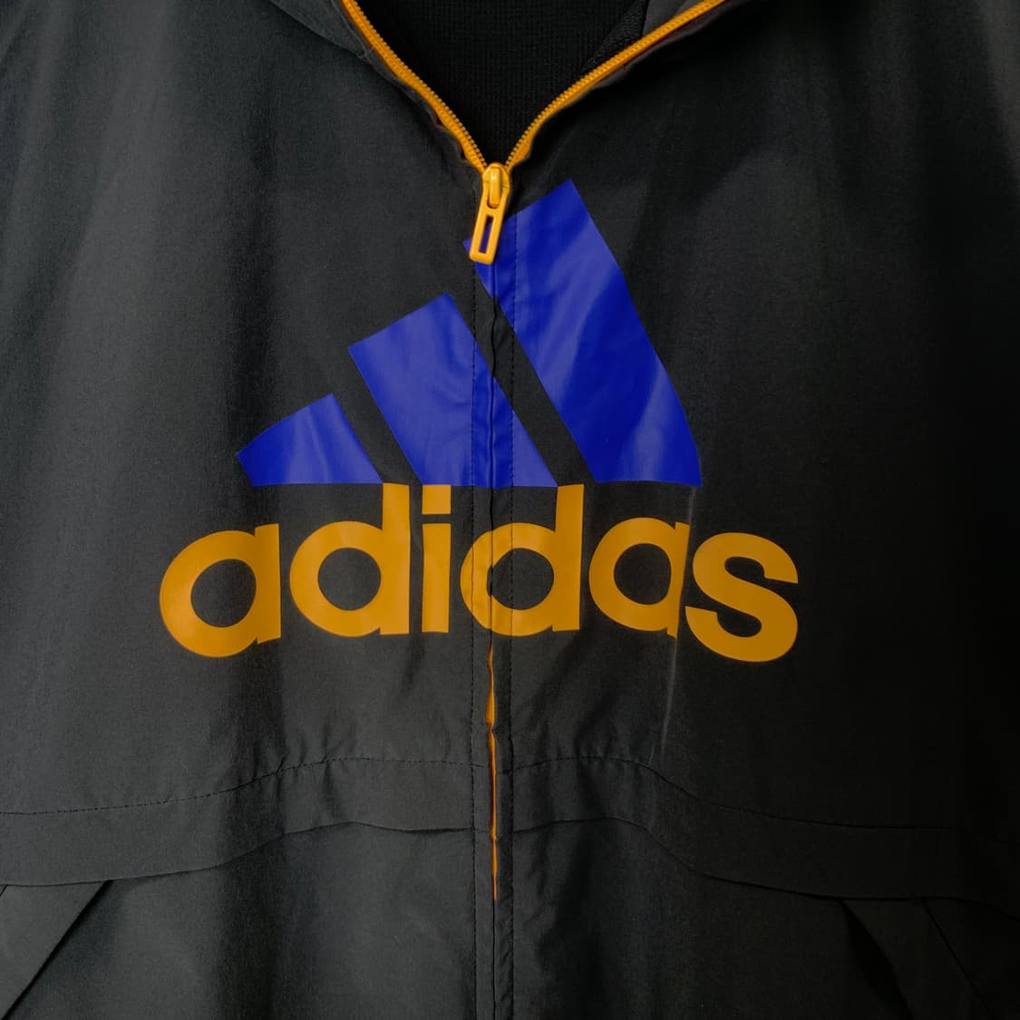 아디다스 빅로고 차콜 바람막이 상품이미지4
