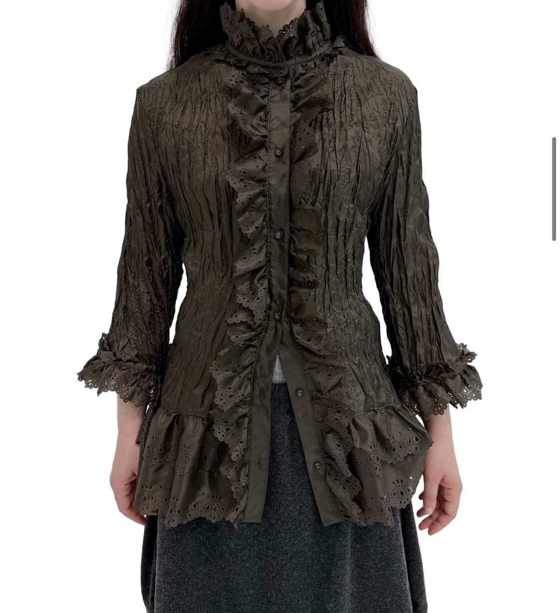 에옹쓰 Thornel Punching Blouse - Brown 펀칭 상품이미지2