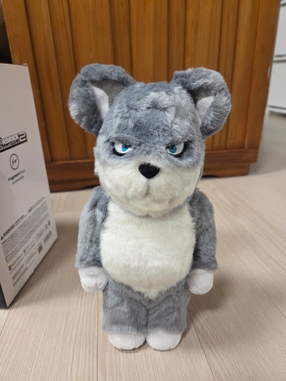 베어브릭 프라그먼트 늑대탈을쓴양 400% 상품이미지3