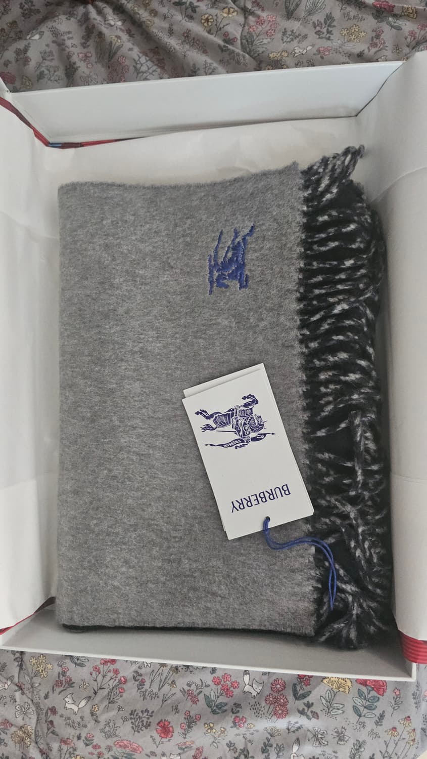 버버리 리버시블 캐시미어 스카프(그레이/네이비) 상품이미지2